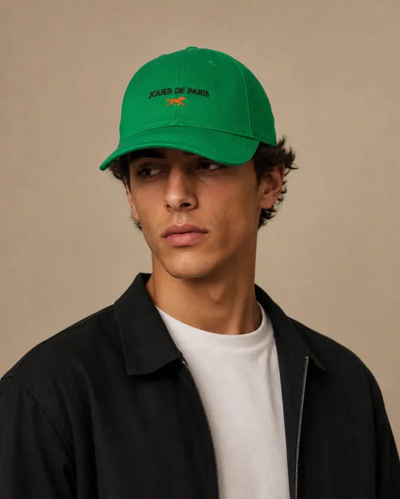 Casquette brodée : comment la choisir et la porter