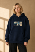 Sweat à capuche New York Tennis Monumental 40. design textile unisexe [color:navy] [view:front]
