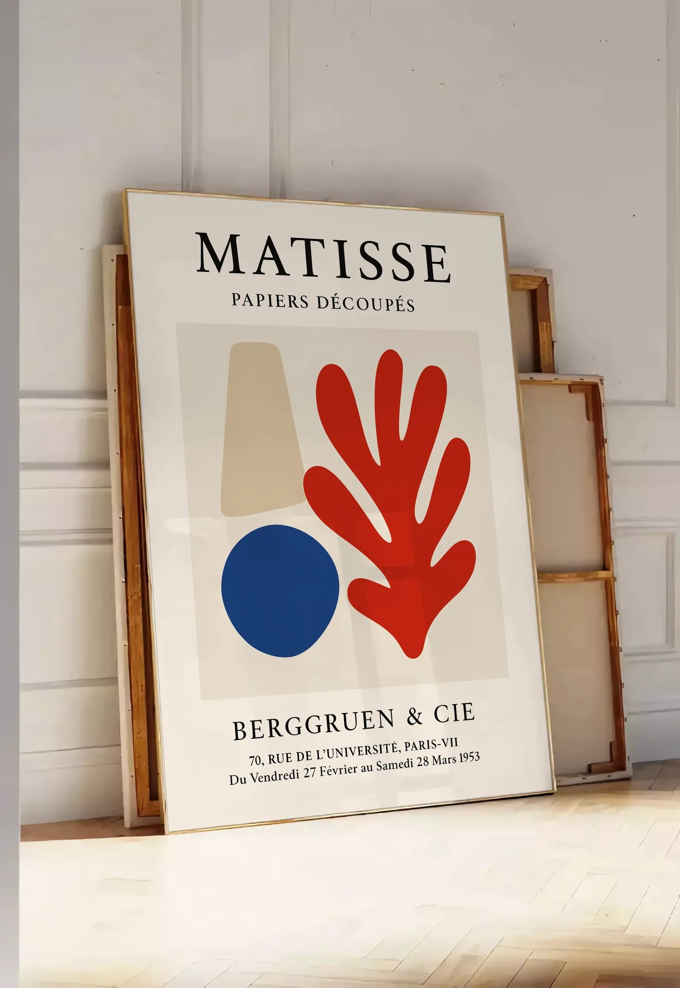Affiche Cone Cercle et Corail Papiers Decoupes — Henri Matisse — mise en situation dans une entrée