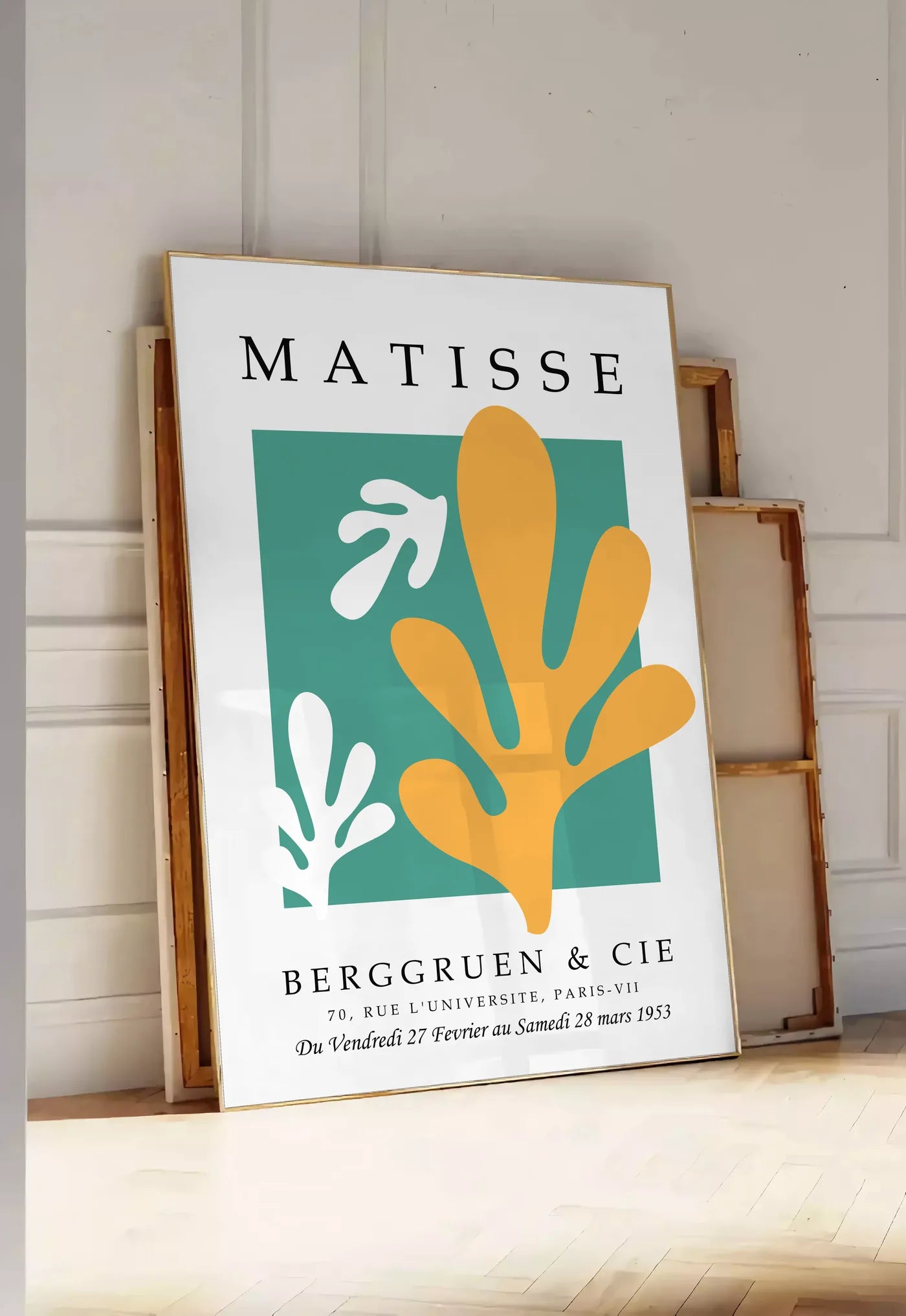 Affiche Corail Jaune sur Vert Papiers Decoupes — Henri Matisse — mise en situation dans une entrée