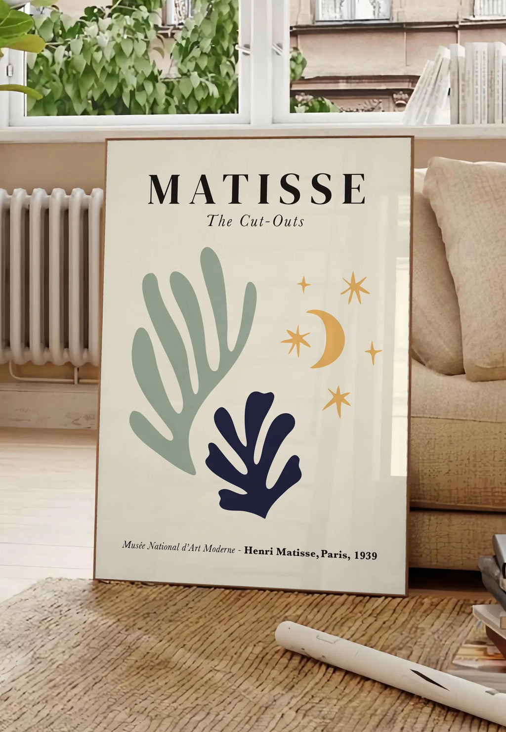 Affiche Corail Lune et Etoiles Papiers Decoupes — Henri Matisse — mise en situation dans un salon