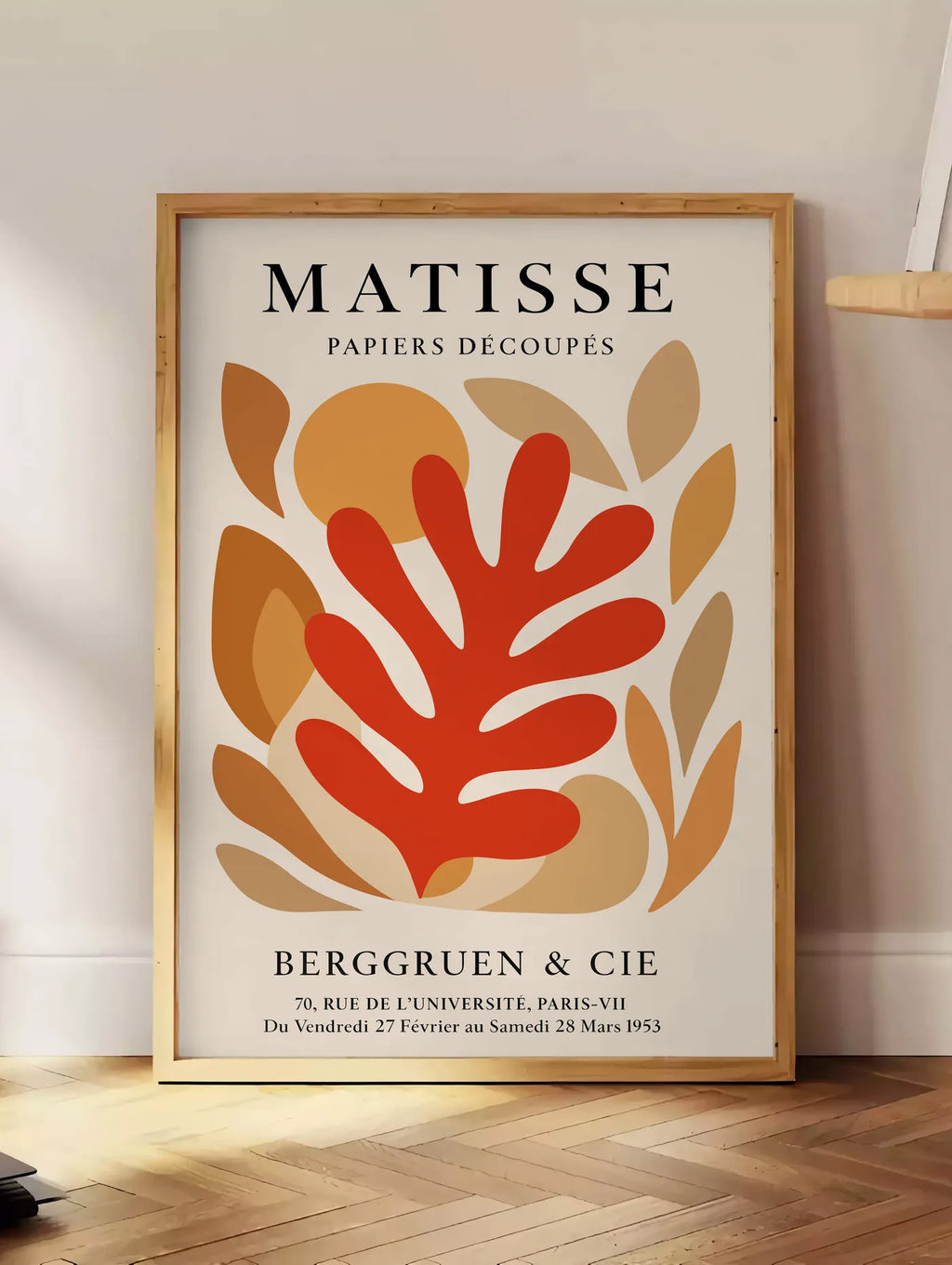 Affiche Corail Rouge Tons Automne Papiers Decoupes — Henri Matisse — mise en situation dans un intérieur lumineux