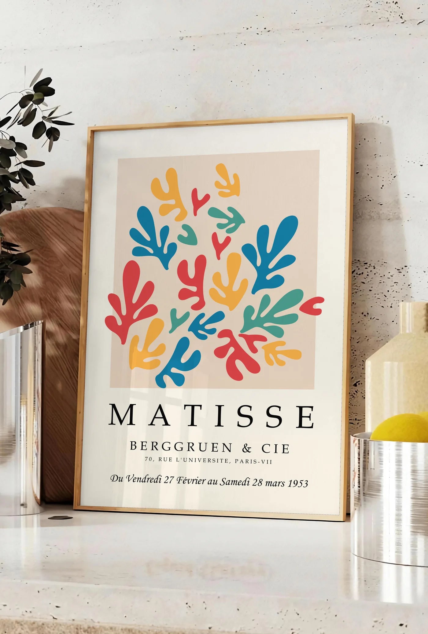 Affiche Corails Multicolores Papiers Decoupes — Henri Matisse — mise en situation dans une cuisine