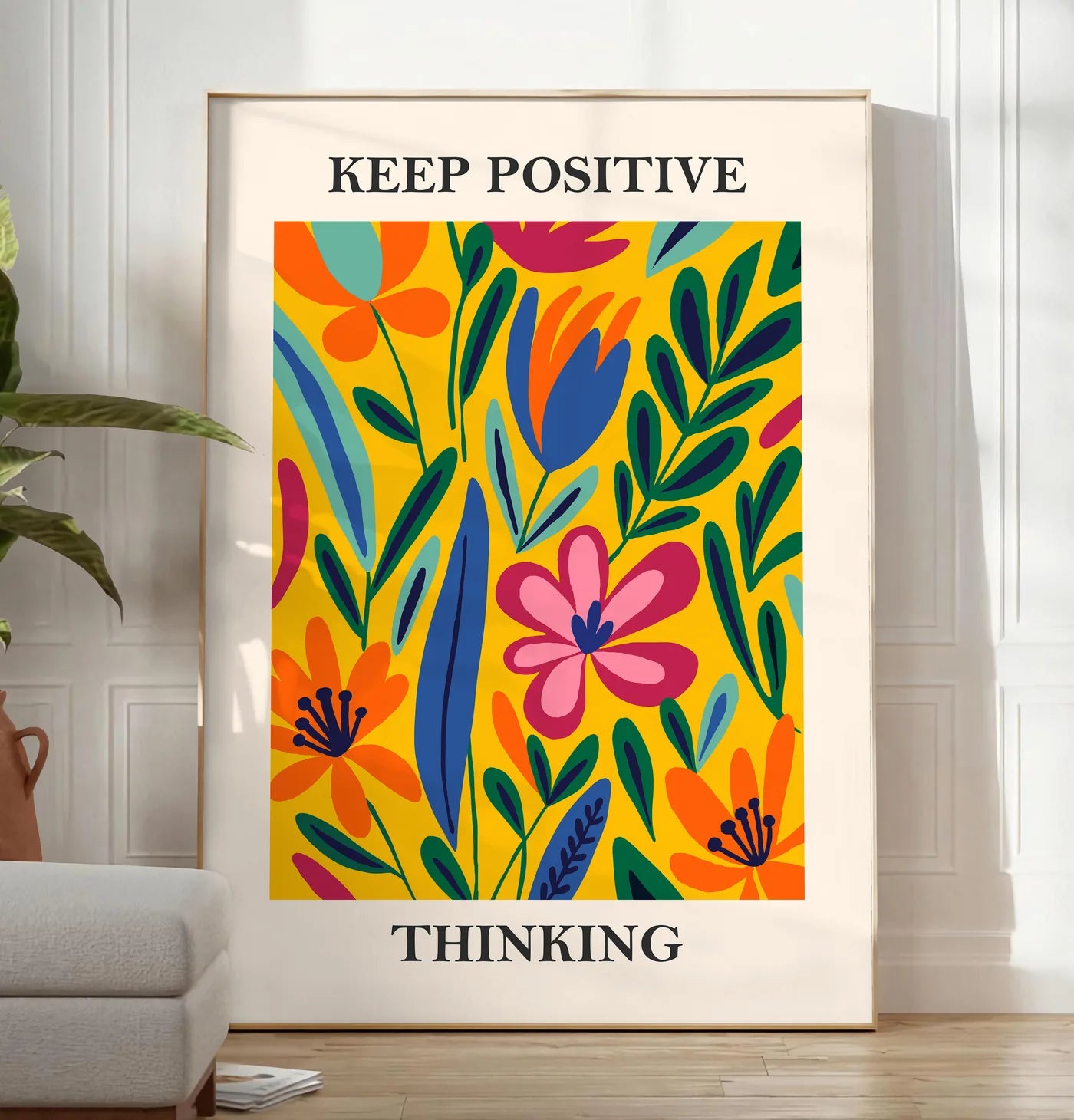 Affiche Fleurs Keep Positive Thinking Florale — Henri Matisse — mise en situation dans un salon contemporain