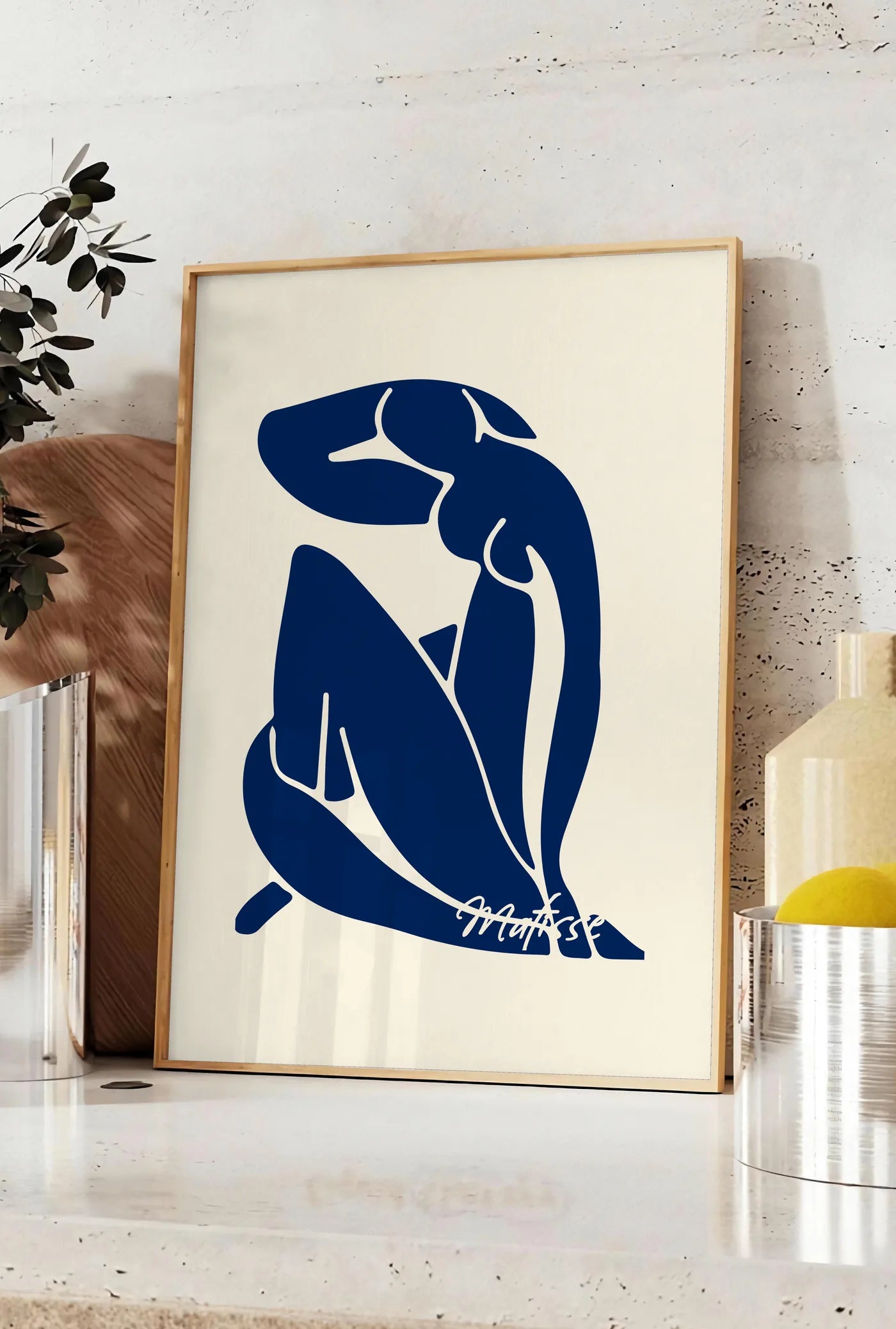 Affiche Papiers découpés moderniste — Henri Matisse — mise en situation dans une cuisine