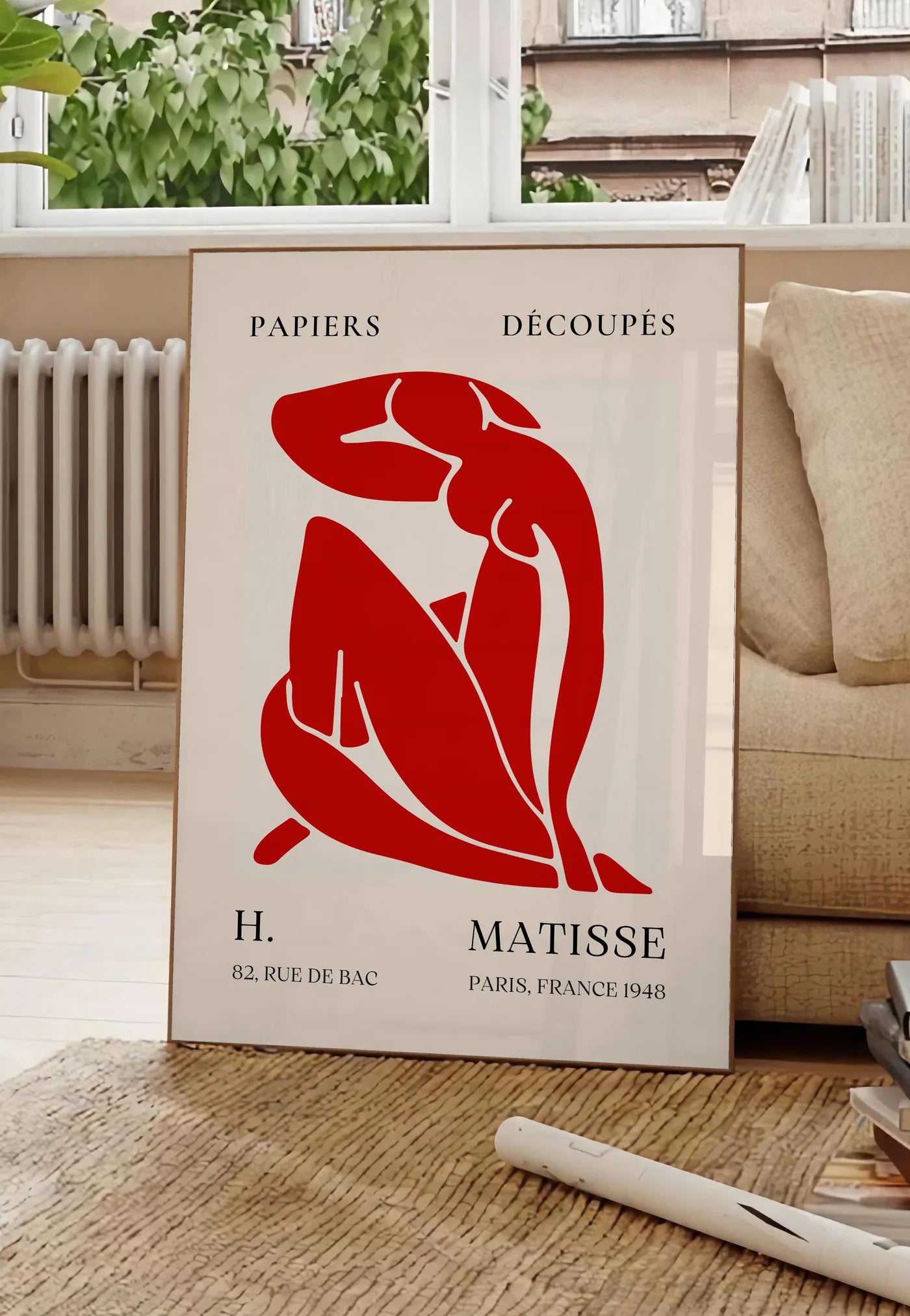 Affiche Papiers Decoupes Nu Rouge Paris 1948 — Henri Matisse — mise en situation dans un salon