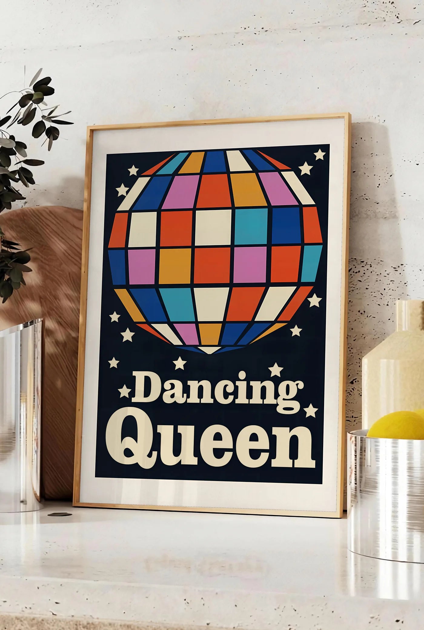 Affiche Vintage Disco Dancing Queen — mise en situation dans une cuisine